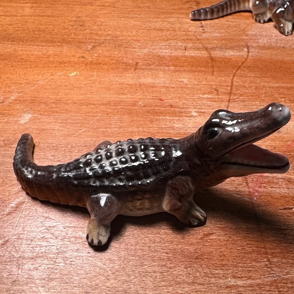 Vintage Miniature Alligator Figurines